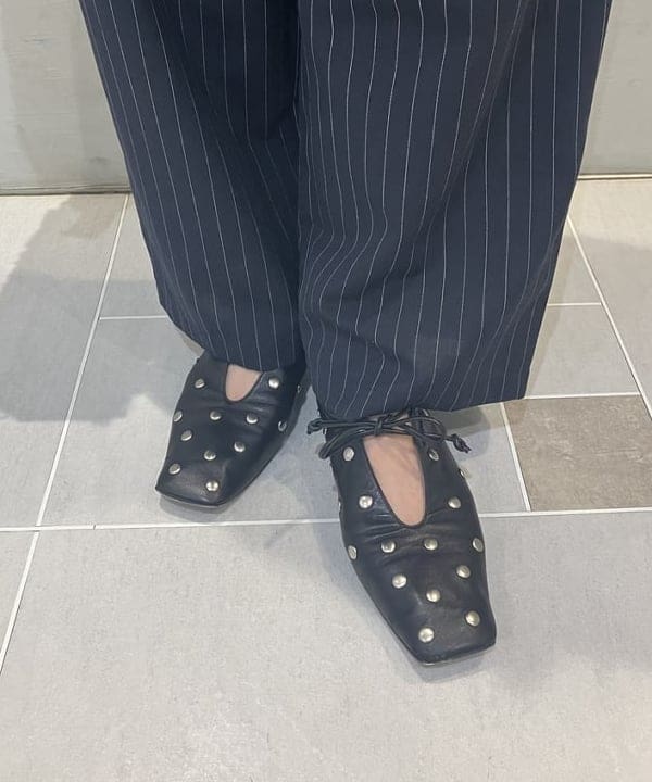 中平 あみさんの「BEAMS WOMEN｜AK+1 / ポロカラーショート カーディガン」を使ったコーディネート