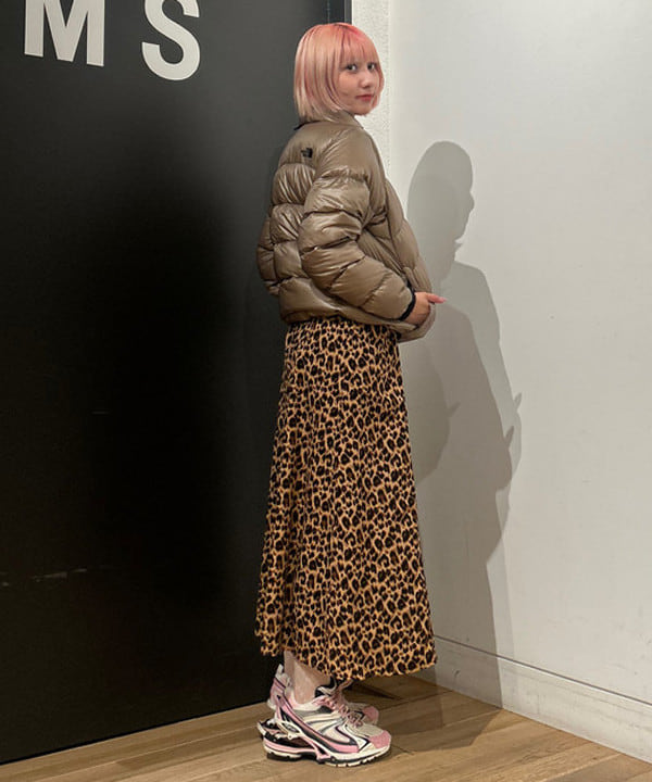 佐藤 亜美さんの「BEAMS WOMEN｜プリント キャミ ワンピース」を使ったコーディネート