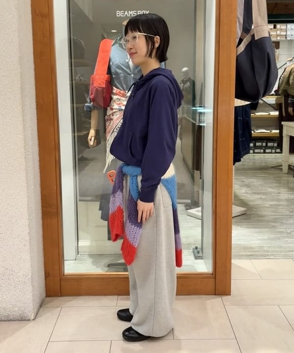 amaさんの「BEAMS WOMEN｜【別注】SCREEN STARS / フルジップ パーカー」を使ったコーディネート