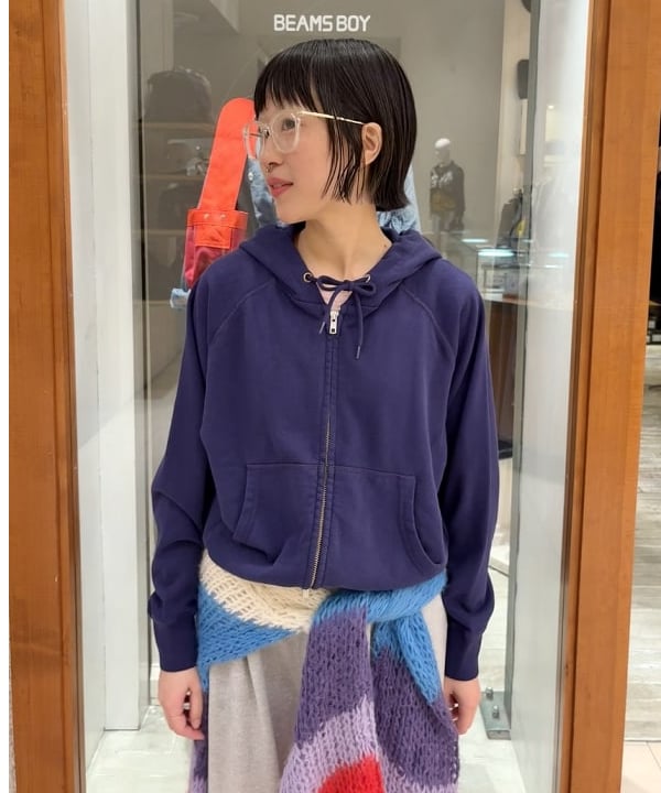 amaさんの「BEAMS WOMEN｜【別注】SCREEN STARS / フルジップ パーカー」を使ったコーディネート