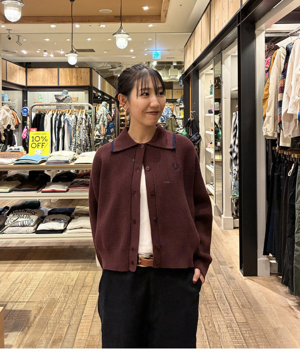 SAEさんの「BEAMS WOMEN｜【別注】FRED PERRY / Tipped Collar Cardigan」を使ったコーディネート