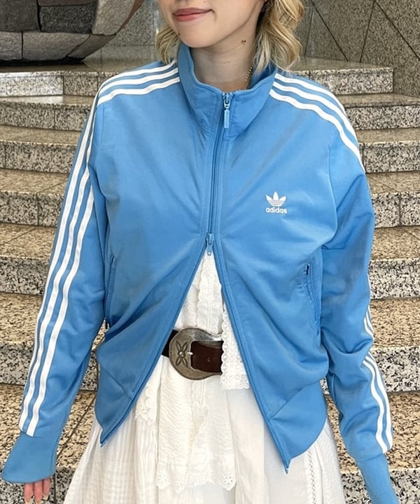 まゆちゃんさんの「BEAMS WOMEN｜【別注】TORI-TO / ティアード スカート」を使ったコーディネート