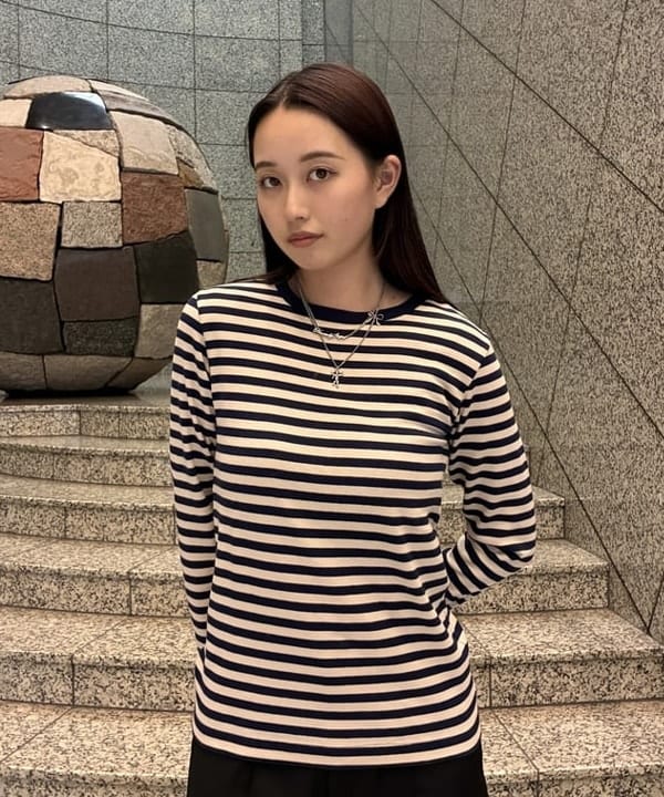 amiriさんの「BEAMS WOMEN｜【別注】FRED PERRY / Fluffy Crewneck Knit Cardigan」を使ったコーディネート
