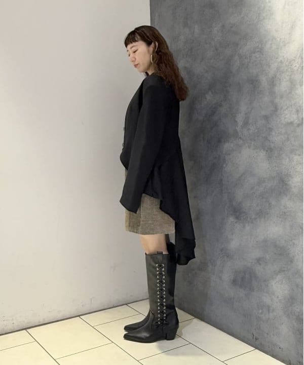 庭野 優紀さんの「BEAMS WOMEN｜モール ミニ スカート」を使ったコーディネート