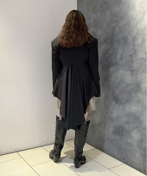 庭野 優紀さんの「BEAMS WOMEN｜モール ミニ スカート」を使ったコーディネート