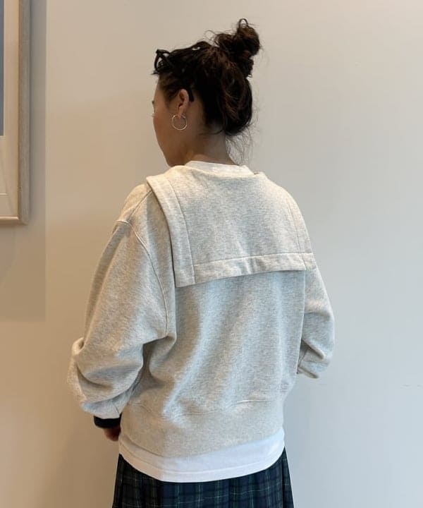 清水 彩乃さんの「BEAMS WOMEN｜【別注】Gramicci / プリーツ スカート」を使ったコーディネート