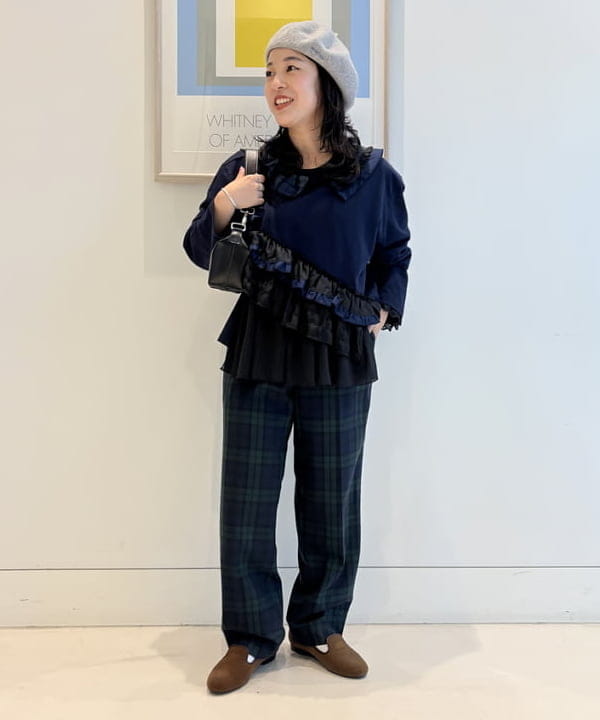 ナガオカ サキさんの「BEAMS WOMEN｜BB刺繍 ベレー帽」を使ったコーディネート