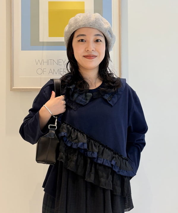 ナガオカ サキさんの「BEAMS WOMEN｜BB刺繍 ベレー帽」を使ったコーディネート