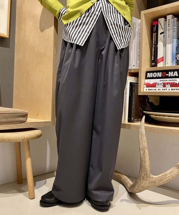 小原 もこさんの「BEAMS WOMEN｜コットン ナイロン ヘム アジャスト コート」を使ったコーディネート