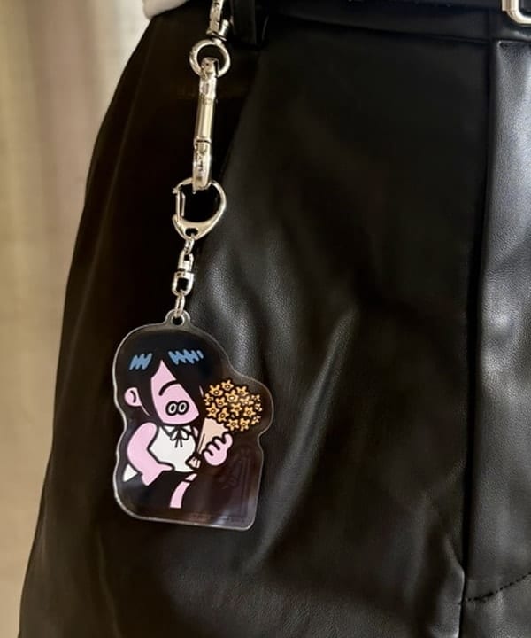 みりさんの「maturely / 1.5センチ スタッズ ベルト」を使ったコーディネート