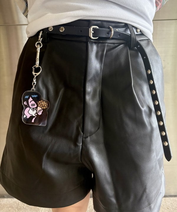 みりさんの「maturely / 1.5センチ スタッズ ベルト」を使ったコーディネート