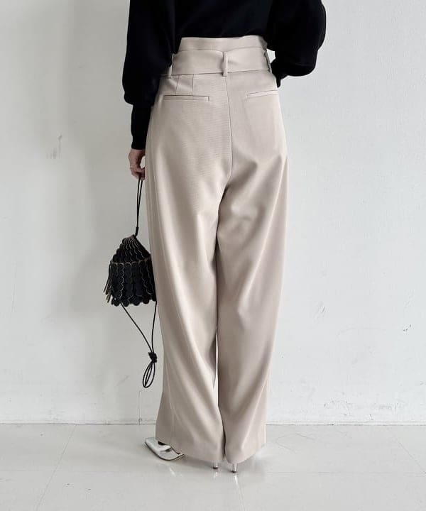 SANOさんの「BEAMS WOMEN｜ボートネック レディ ニット .M」を使ったコーディネート