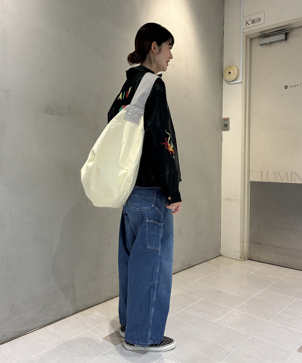 キラリさんの「BEAMS WOMEN｜WOOLRICH / SHEEP SWAEAT SHIRT」を使ったコーディネート