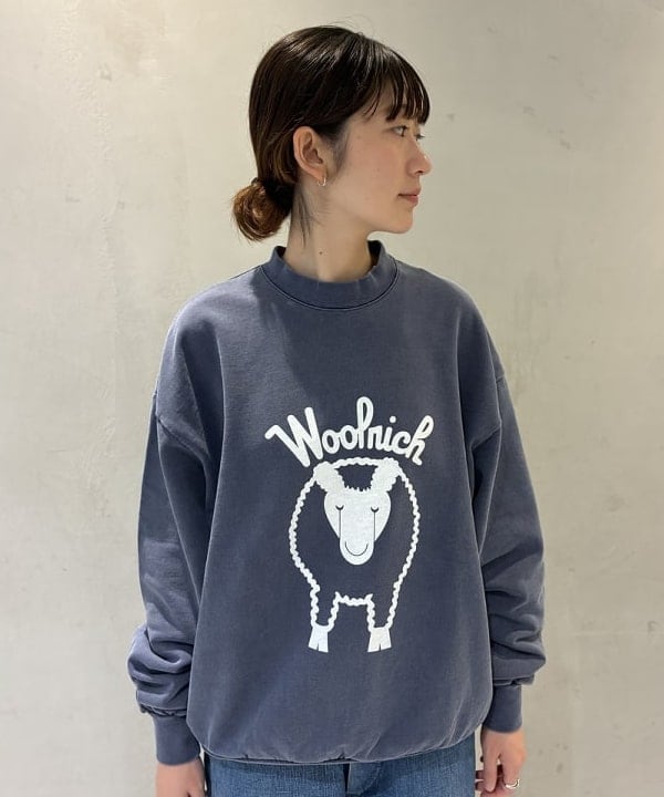キラリさんの「BEAMS WOMEN｜WOOLRICH / SHEEP SWAEAT SHIRT」を使ったコーディネート