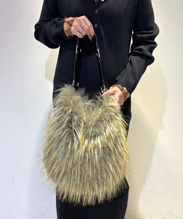 あすかさんの「BEAMS WOMEN｜リブ ニット ポロ ワンピース」を使ったコーディネート