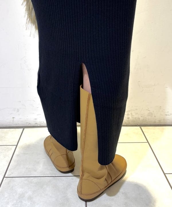 あすかさんの「BEAMS WOMEN｜リブ ニット ポロ ワンピース」を使ったコーディネート