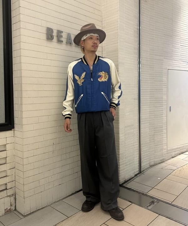 三宅 雄平さんの「BEAMS WOMEN｜2プリーツ ワイド スラックス」を使ったコーディネート