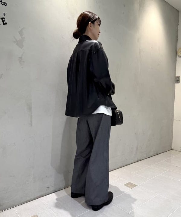 ヒライさんの「BEAMS WOMEN｜フェイクレザー シャツジャケット」を使ったコーディネート