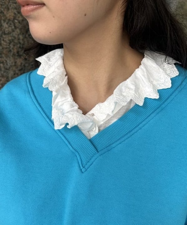 ばるたんさんの「BEAMS WOMEN｜フリーダムスリーブ Vネック スウェット」を使ったコーディネート