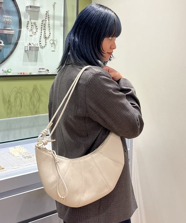 ゆいさんの「BEAMS WOMEN｜チェック オーバー ジャケット」を使ったコーディネート