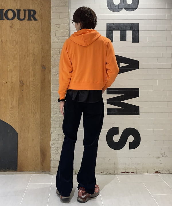 マツミヤさんの「BEAMS WOMEN｜【別注】SCREEN STARS / フルジップ パーカー」を使ったコーディネート