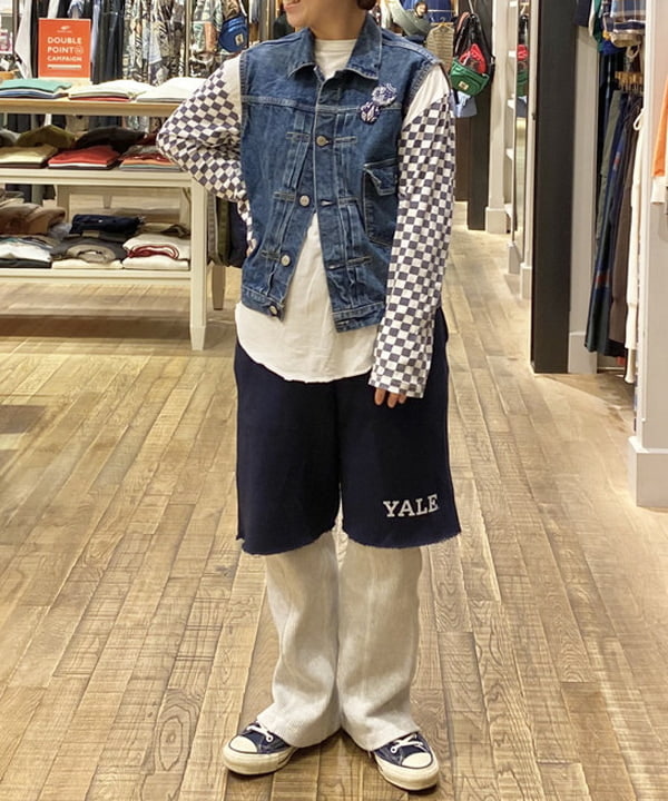 原口 愛さんの「BEAMS WOMEN｜【別注】GOOD ROCK SPEED / カレッジ ショーツ」を使ったコーディネート