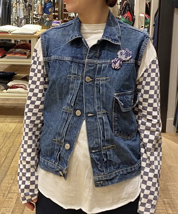 原口 愛さんの「BEAMS WOMEN｜【別注】GOOD ROCK SPEED / カレッジ ショーツ」を使ったコーディネート