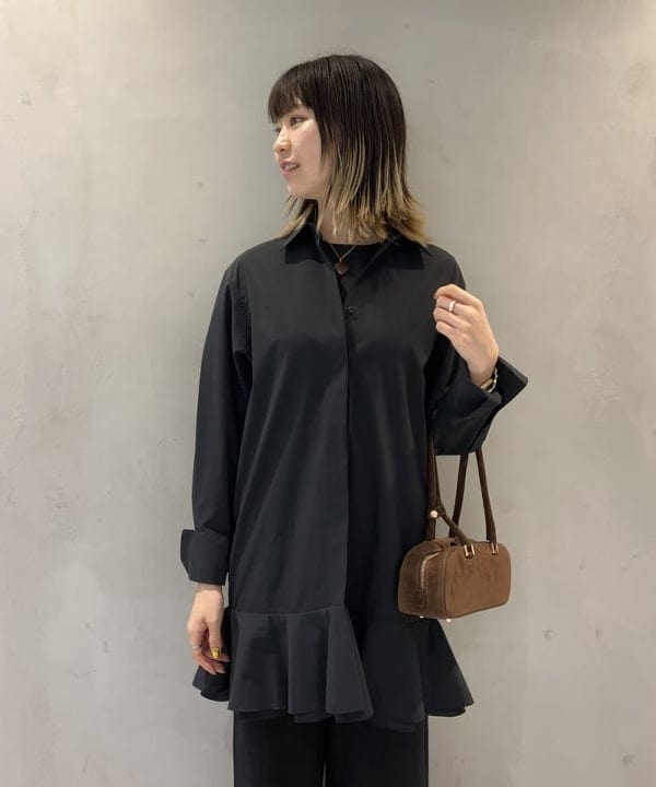 中平 あみさんの「BEAMS WOMEN｜フリルヘム シャツ ワンピース」を使ったコーディネート