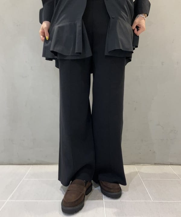 中平 あみさんの「BEAMS WOMEN｜フリルヘム シャツ ワンピース」を使ったコーディネート