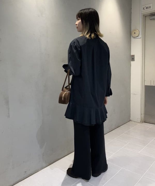 中平 あみさんの「BEAMS WOMEN｜フリルヘム シャツ ワンピース」を使ったコーディネート