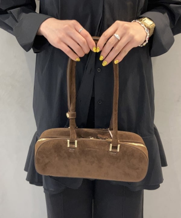 中平 あみさんの「BEAMS WOMEN｜フリルヘム シャツ ワンピース」を使ったコーディネート