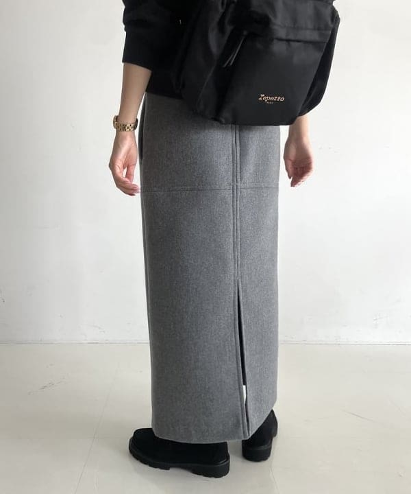 SAKAIさんの「BEAMS WOMEN｜ダンボール スキッパープルオーバー」を使ったコーディネート