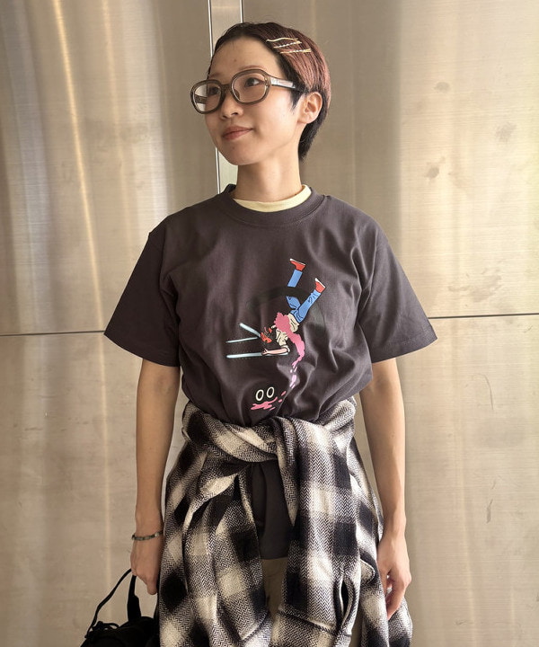 みりさんの「BRIEFING &times; BEAMS BOY / 別注 ヘルメット バッグ」を使ったコーディネート