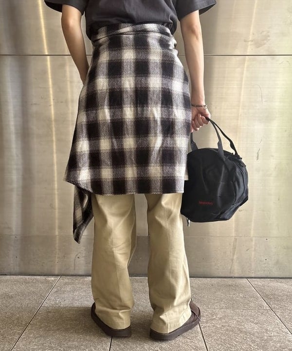 みりさんの「BRIEFING &times; BEAMS BOY / 別注 ヘルメット バッグ」を使ったコーディネート