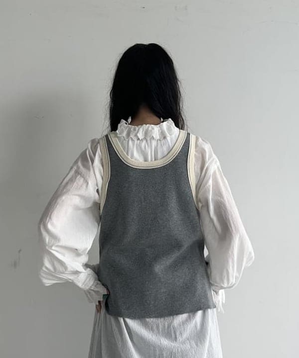 清水 彩乃さんの「BEAMS WOMEN｜リングドット カーディガン」を使ったコーディネート