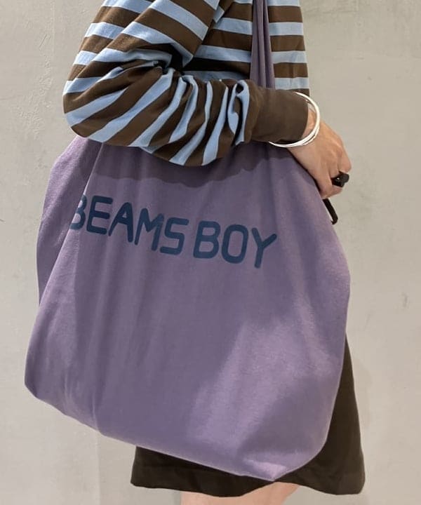 津藤 理佐子さんの「BEAMS WOMEN｜ベーシック ボーダー ロングスリーブ」を使ったコーディネート