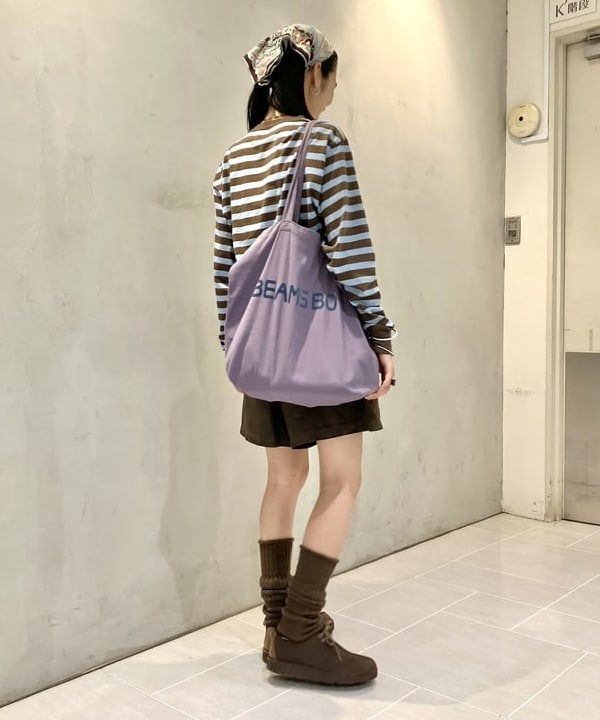 津藤 理佐子さんの「BEAMS WOMEN｜ベーシック ボーダー ロングスリーブ」を使ったコーディネート