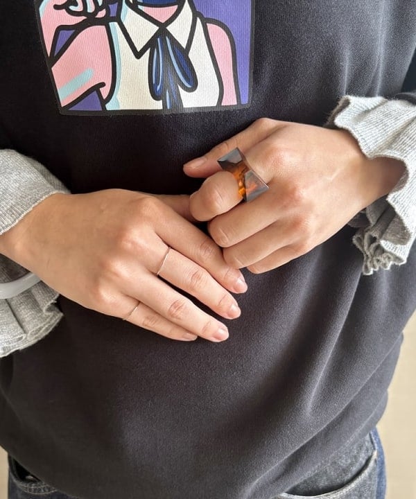 みりさんの「リボン クリア リング」を使ったコーディネート