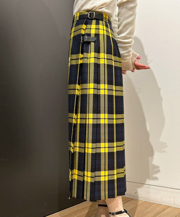 佐藤 亜美さんの「BEAMS WOMEN｜リブ タートルネックニット」を使ったコーディネート