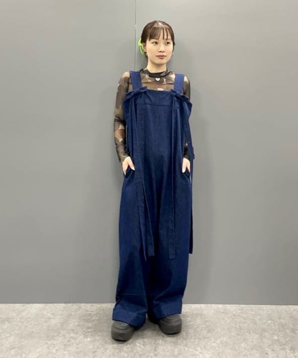 カタヤマ アヤさんの「BEAMS WOMEN｜【別注】Marmot / ショート ダウンジャケット」を使ったコーディネート