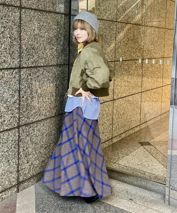 小原 もこさんの「BEAMS WOMEN｜デタッチ スリーブ ミリタリー ブルゾン」を使ったコーディネート