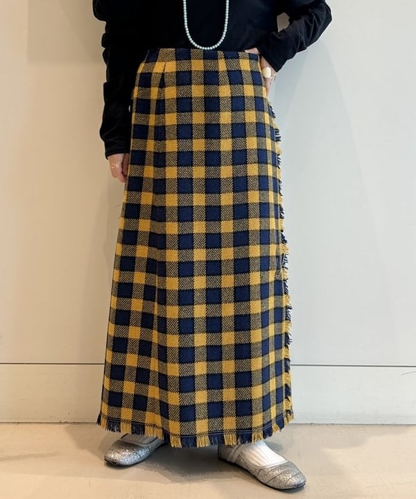 清水 彩乃さんの「BEAMS WOMEN｜太 ウェリントン レンズ」を使ったコーディネート