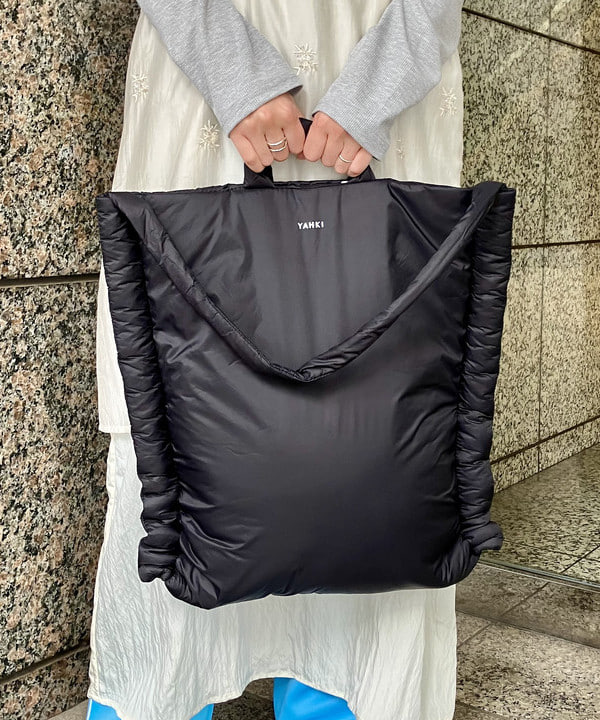 森本 理絵さんの「BEAMS WOMEN｜ビーズ 刺繍 キャミ ワンピース」を使ったコーディネート