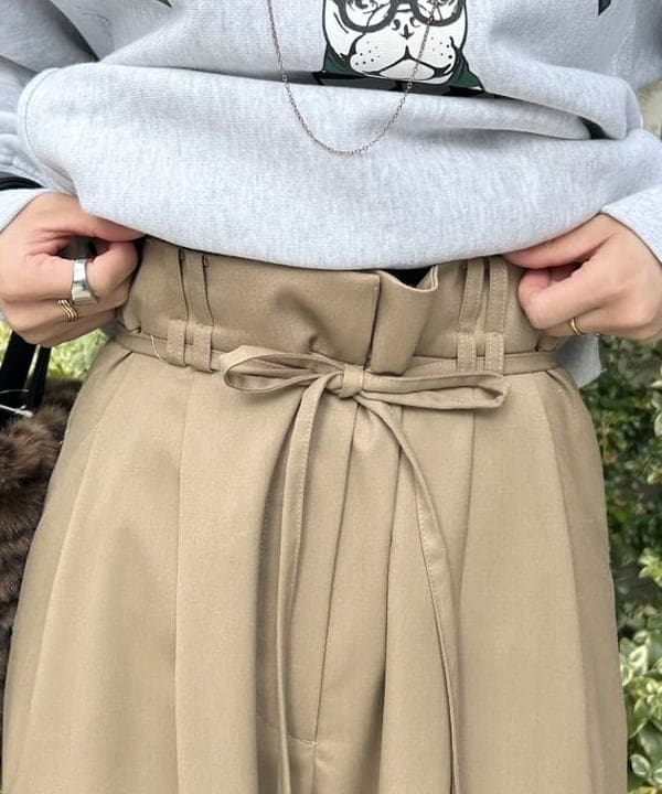 大槻 まひろさんの「BEAMS WOMEN｜【別注】CONTROL FREAK / ★ファー バッグ」を使ったコーディネート