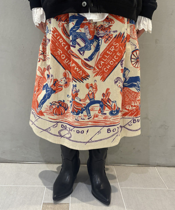 大石彩可さんの「BEAMS WOMEN｜【別注】TORI-TO / タテフリル カーディガン」を使ったコーディネート