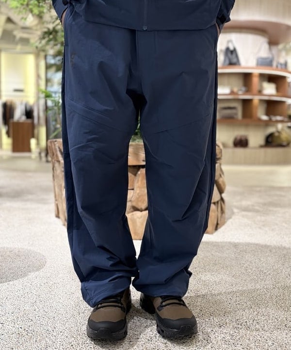 NADEL ナデールさんの「BEAMS WOMEN｜【別注】On &times; REI Co-op / Trek Pants▲」を使ったコーディネート