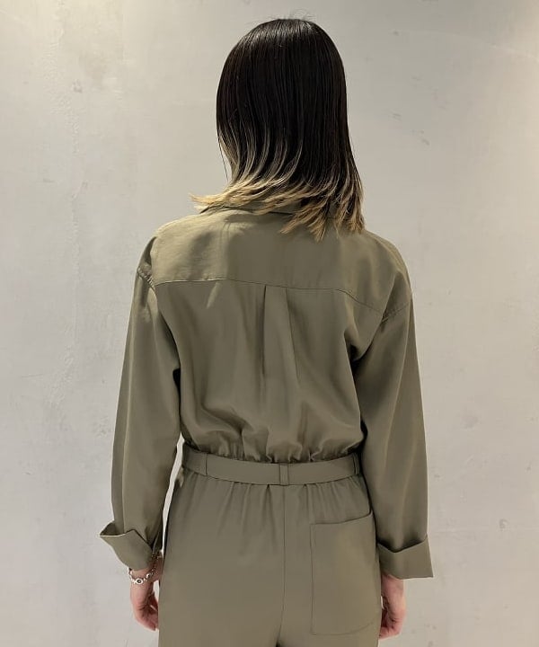 中平 あみさんの「BEAMS WOMEN｜スキッパー ギャバ ジャンプスーツ」を使ったコーディネート