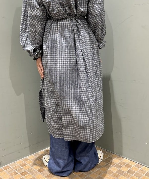 小原 もこさんの「BEAMS WOMEN｜ワーク チェック ワンピース」を使ったコーディネート