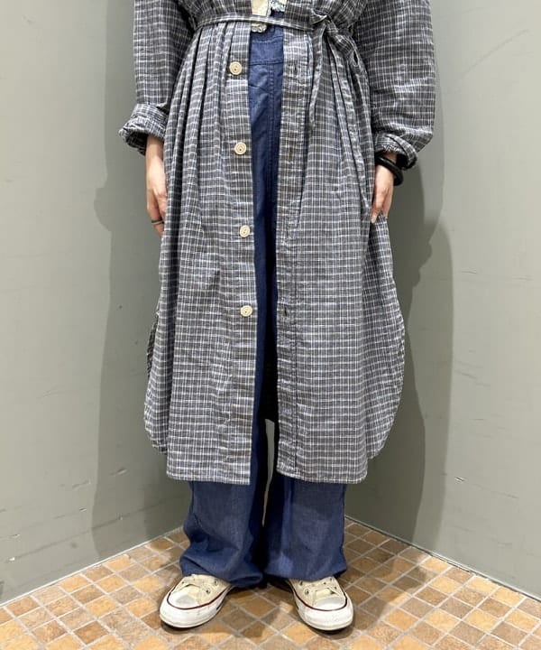 小原 もこさんの「BEAMS WOMEN｜ワーク チェック ワンピース」を使ったコーディネート