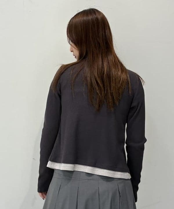 松本 佳菜子さんの「BEAMS WOMEN｜RIB レイヤード カーディガン」を使ったコーディネート